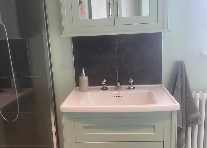 Beautiful Stone In Peaceful Village Apartment Richmond (North Yorkshire)