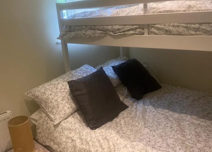 Beautiful Stone In Peaceful Village * Richmond (North Yorkshire)