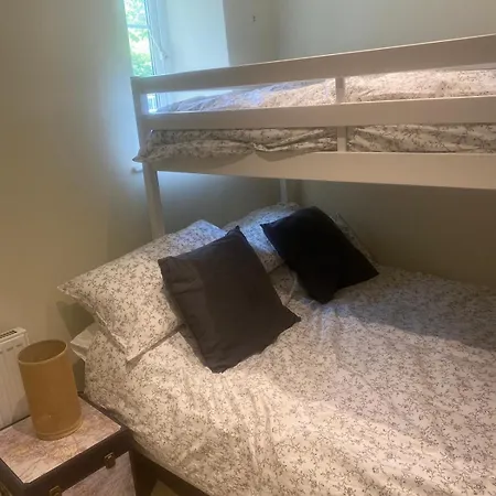 Beautiful Stone In Peaceful Village * Richmond